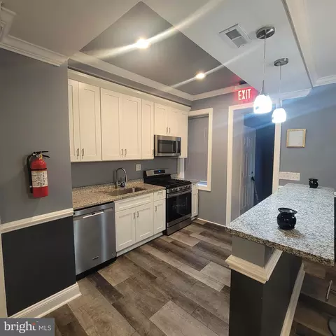 Kitchen - 405 Lyndhurst St, Baltimore, MD 21229 photo 1 of 1