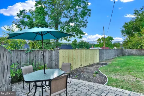 Exterior - 2304 Halcyon Ave, Baltimore, MD 21214 photo 6 of 8