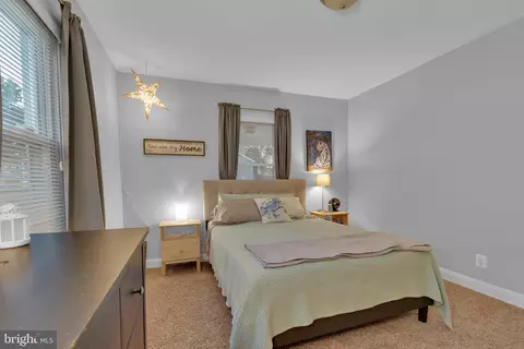 Bedroom - 2304 Halcyon Ave, Baltimore, MD 21214 photo 2 of 6