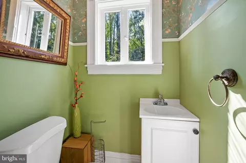Bath - 2403 W Rogers Ave, Baltimore, MD 21209 photo 1 of 5