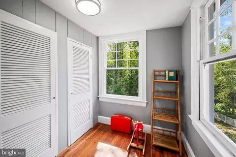 Entry Way - 2403 W Rogers Ave, Baltimore, MD 21209 photo 5 of 5