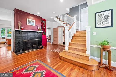 Entry Way - 2403 W Rogers Ave, Baltimore, MD 21209 photo 1 of 5