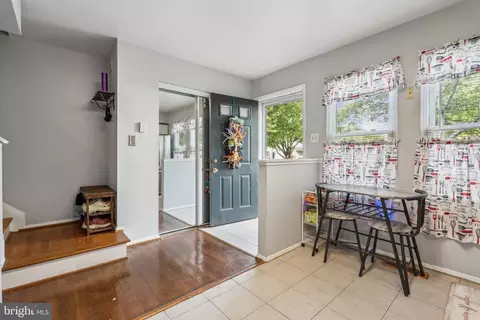 65 Cobber Ln, Baltimore, MD 21229 photo 5