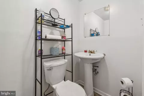 65 Cobber Ln, Baltimore, MD 21229 photo 22