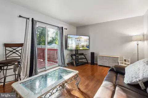 65 Cobber Ln, Baltimore, MD 21229 photo 12