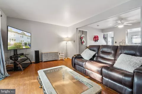 65 Cobber Ln, Baltimore, MD 21229 photo 11