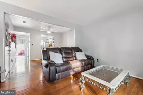 65 Cobber Ln, Baltimore, MD 21229 photo 10