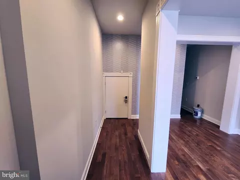 Entry Way - 1744 E Oliver St, Baltimore, MD 21213 photo 2 of 9