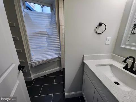 Bath - 1744 E Oliver St, Baltimore, MD 21213 photo 1 of 3