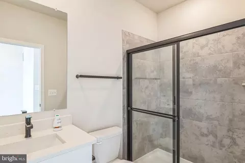 4343 Laplata Ave, Baltimore, MD 21211 photo 29