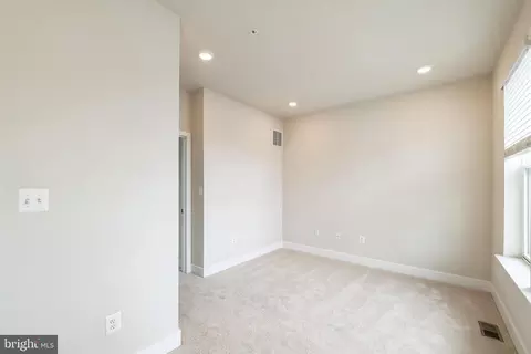 4343 Laplata Ave, Baltimore, MD 21211 photo 25