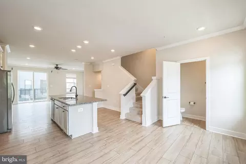 4343 Laplata Ave, Baltimore, MD 21211 photo 11