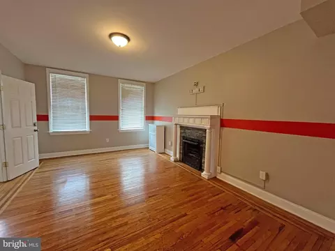 823 E 33rd St, Baltimore, MD 21218 photo 5