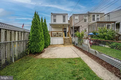 Exterior - 3910 Falls Rd, Baltimore, MD 21211 photo 3 of 10