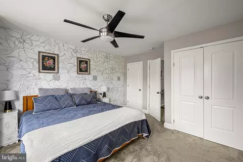 Bedroom - 3910 Falls Rd, Baltimore, MD 21211 photo 3 of 5