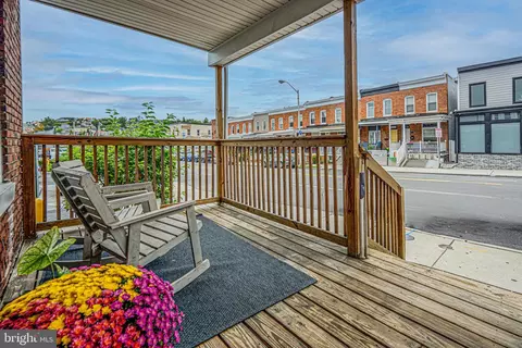 Exterior - 3910 Falls Rd, Baltimore, MD 21211 photo 2 of 10