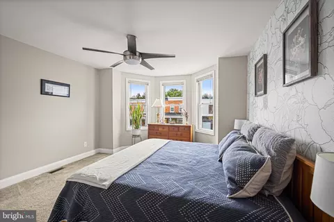 Bedroom - 3910 Falls Rd, Baltimore, MD 21211 photo 2 of 5