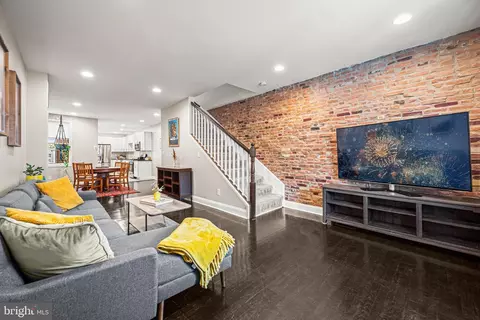 3910 Falls Rd, Baltimore, MD 21211