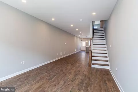 857 Harlem Ave, Baltimore, MD 21201 photo 3