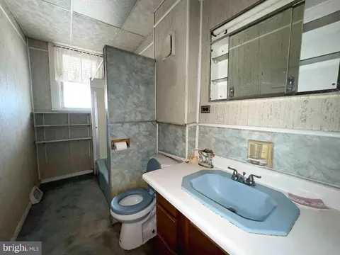 Bath - 1744 E 25th St, Baltimore, MD 21213 photo 1 of 1
