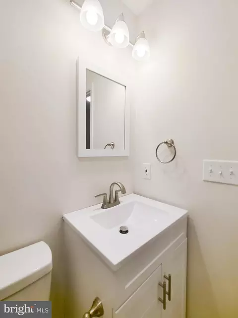 1629 N Bond St, Baltimore, MD 21213 photo 12