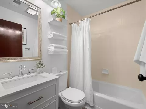 702 S Wolfe St #3, Baltimore, MD 21231 photo 28