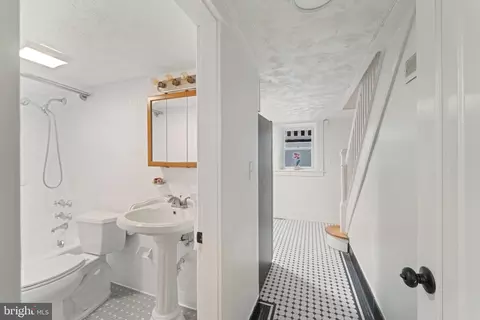 4024 Garrison Blvd, Baltimore, MD 21215 photo 39