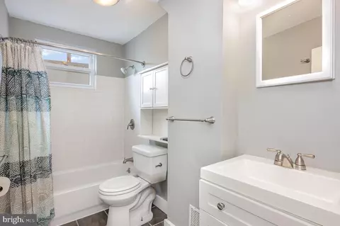 Bath - 3116 Barclay St, Baltimore, MD 21218 photo 1 of 1