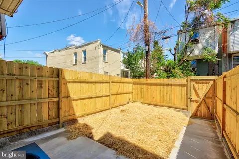 Exterior - 2610 E Hoffman St, Baltimore, MD 21213 photo 2 of 2