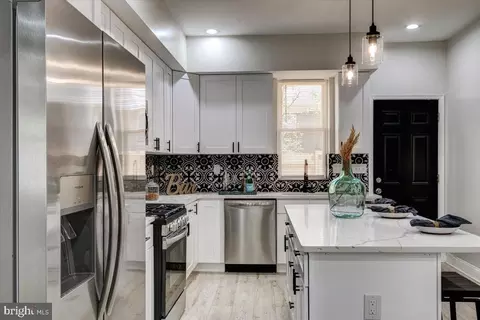 Kitchen - 2610 E Hoffman St, Baltimore, MD 21213 photo 2 of 2