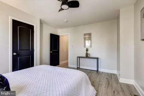 Bedroom - 2610 E Hoffman St, Baltimore, MD 21213 photo 3 of 3