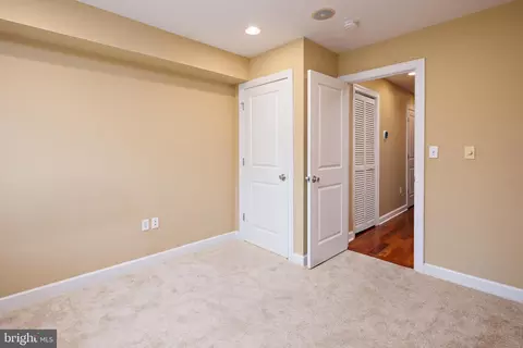 Bedroom - 501 E Fort Ave, Baltimore, MD 21230 photo 6 of 10