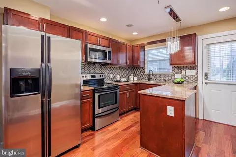Kitchen - 501 E Fort Ave, Baltimore, MD 21230 photo 1 of 2