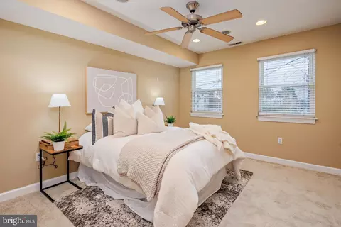 Bedroom - 501 E Fort Ave, Baltimore, MD 21230 photo 1 of 10