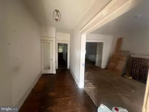 Entry Way - 4904 Queensberry Ave, Baltimore, MD 21215 photo 1 of 11