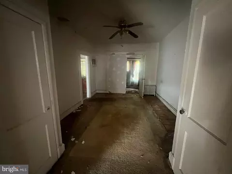 Entry Way - 4904 Queensberry Ave, Baltimore, MD 21215 photo 5 of 11