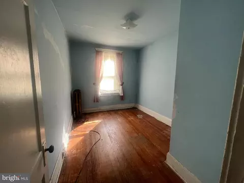 Bedroom - 4904 Queensberry Ave, Baltimore, MD 21215 photo 3 of 3