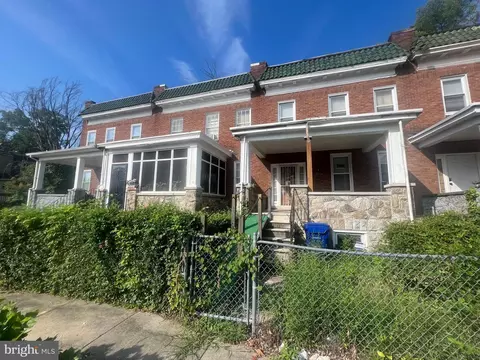Exterior - 4904 Queensberry Ave, Baltimore, MD 21215 photo 2 of 7