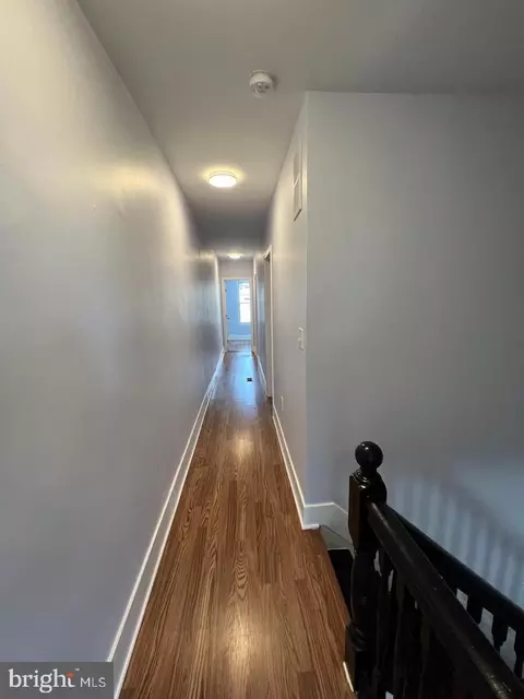 Entry Way - 2529 Greenmount Ave, Baltimore, MD 21218 photo 7 of 8
