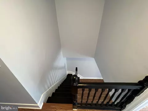 Entry Way - 2529 Greenmount Ave, Baltimore, MD 21218 photo 6 of 8