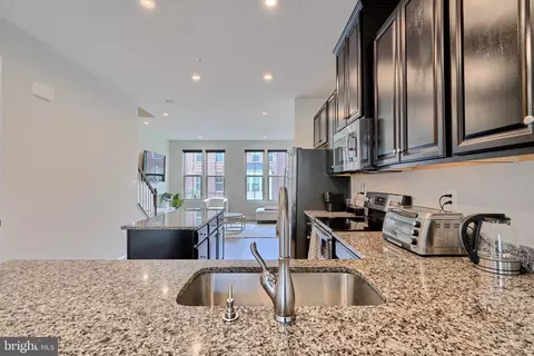 231 S Macon St, Baltimore, MD 21224 photo 16