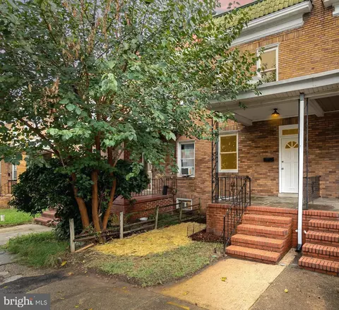 Exterior - 613 Savage St, Baltimore, MD 21224 photo 1 of 6