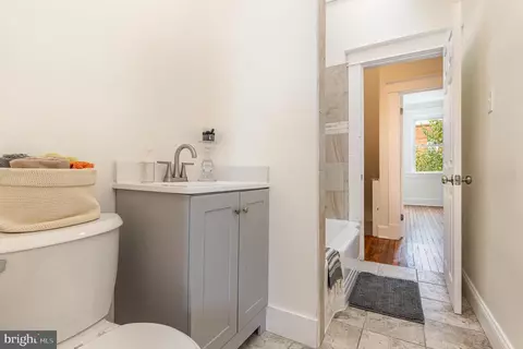 Entry Way - 613 Savage St, Baltimore, MD 21224 photo 1 of 2