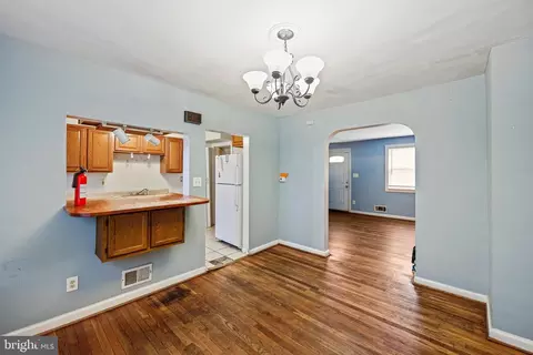 5109 Frederick Ave, Baltimore, MD 21229 photo 9