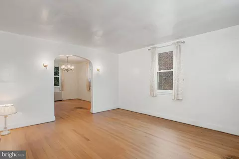 Living - 4008 Echodale Ave, Baltimore, MD 21206 photo 4 of 4