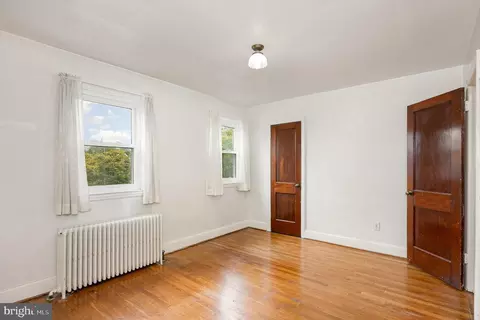 Bedroom - 4008 Echodale Ave, Baltimore, MD 21206 photo 6 of 7