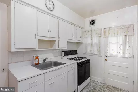 Kitchen - 4008 Echodale Ave, Baltimore, MD 21206 photo 1 of 1