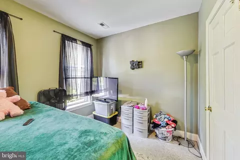 Bedroom - 212 E 22nd St, Baltimore, MD 21218 photo 7 of 12