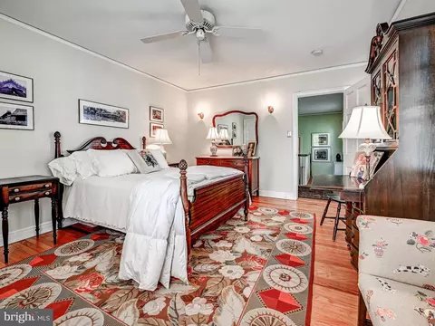 Bedroom - 201 Saint Dunstans Rd, Baltimore, MD 21212 photo 2 of 7