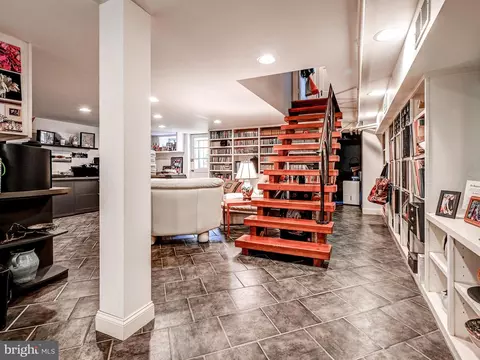 Other - 201 Saint Dunstans Rd, Baltimore, MD 21212 photo 3 of 5